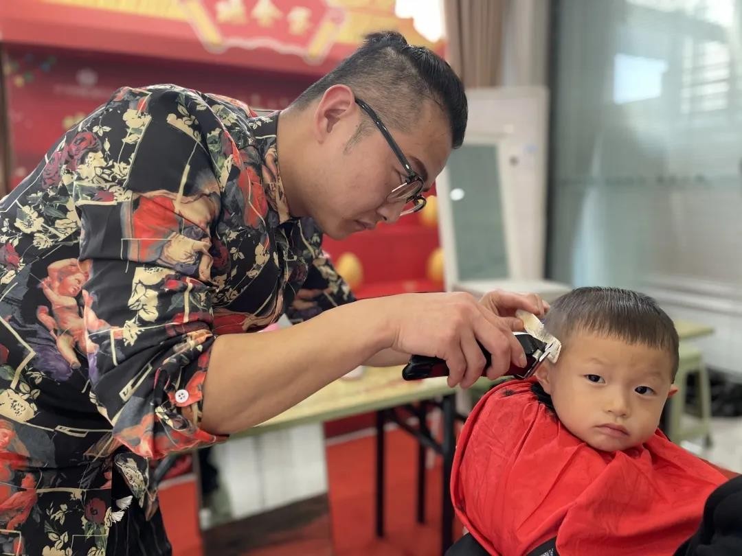 二月二丨剪龍頭、中彩頭，孝義農(nóng)產(chǎn)品大市場邀您免費(fèi)剪頭啦！
