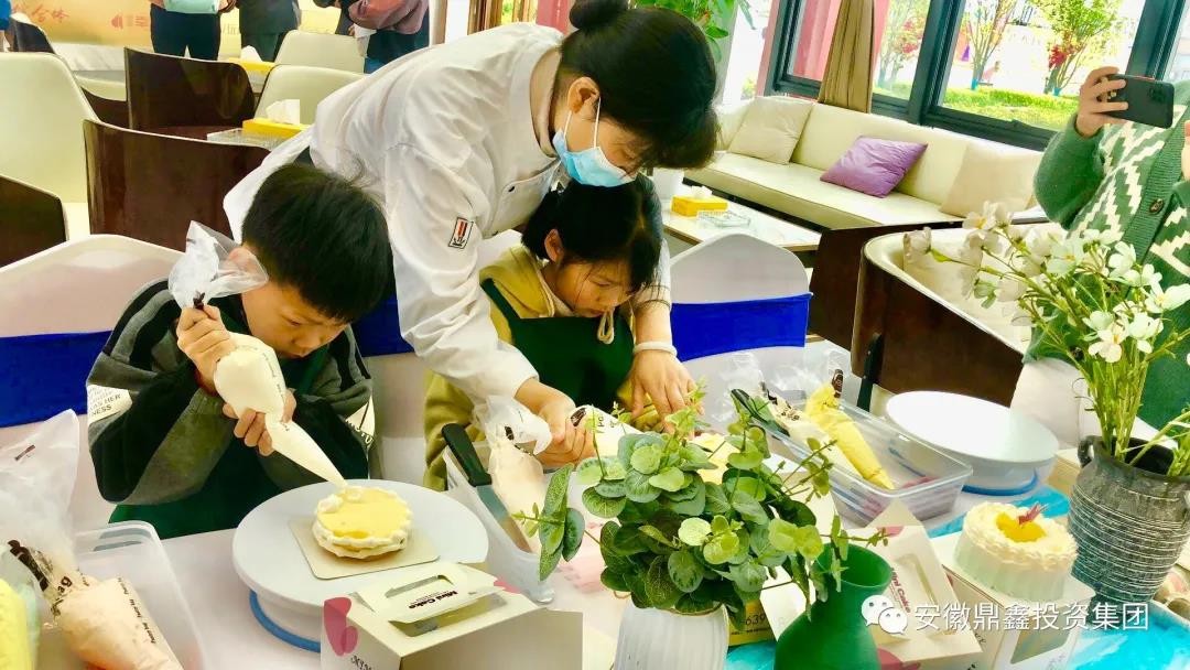【鼎鑫·幸福中心】蛋糕DIY活動圓滿舉行，期待下一次相聚。
